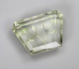 Резной зеленый аметист 7,47 карата