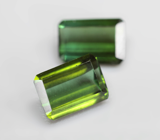 Пара турмалинов высокой чистоты 1,28 карата