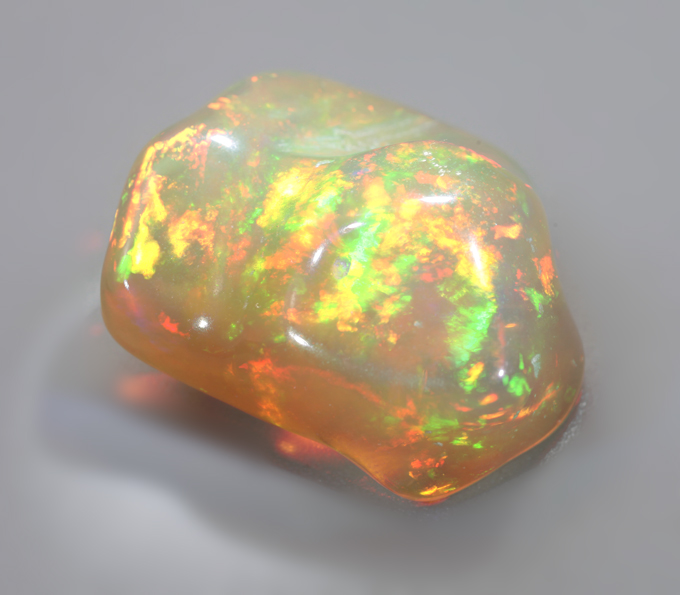 Кристаллический эфиопский опал 8,96 карата