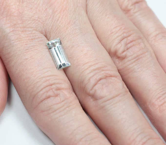 Редкая огранка! Аквамарин высокой чистоты 2,17 карата