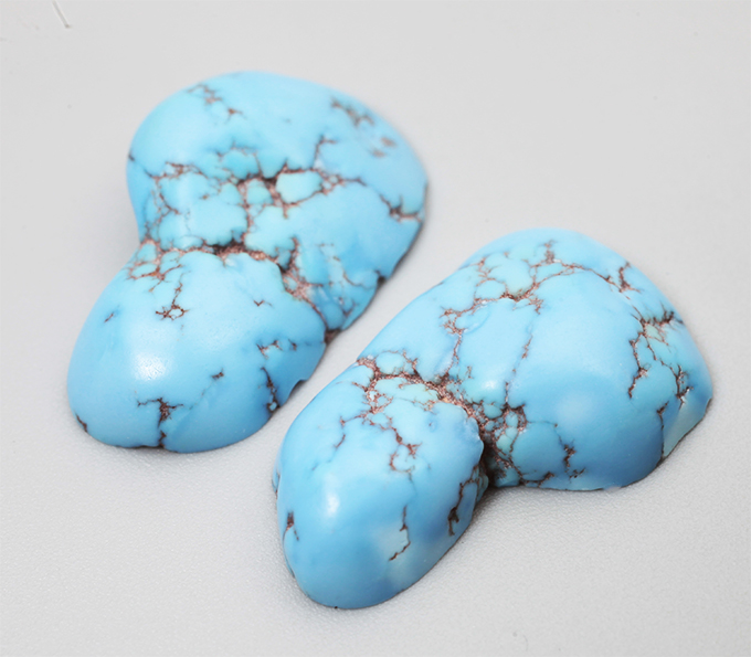 Крупная пара казахстанской бирюзы 23,04 карата