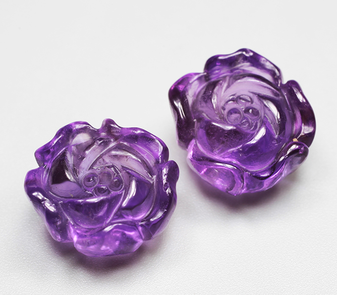 Пара резных аметистов 17,61 карата