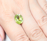 Ярко-неоновый желтовато-зеленый турмалин 4,54 карата