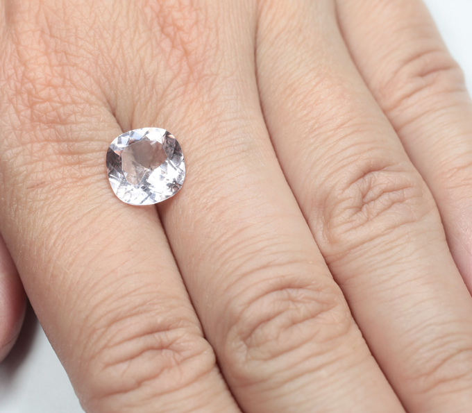 Морганит 3,73 карата