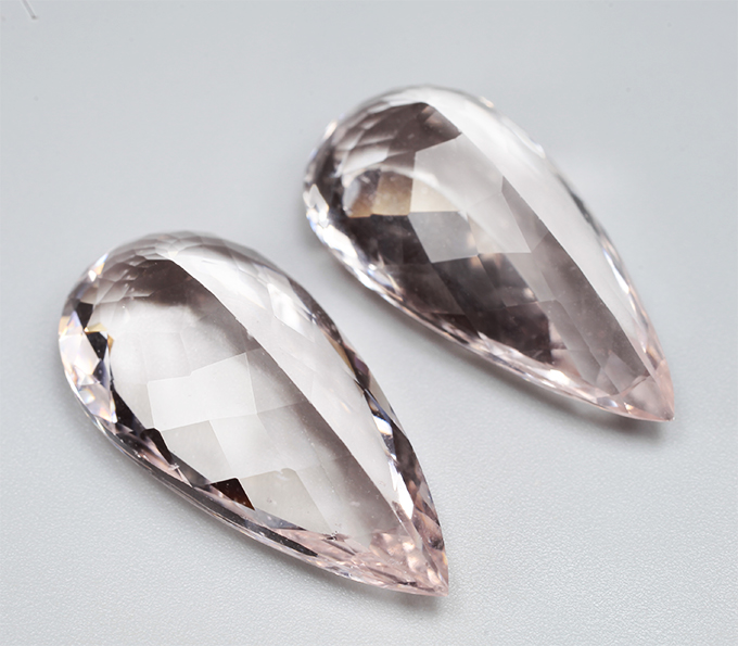 Эксклюзивный размер! Чистейшая пара бразильских морганитов 44,45 карата