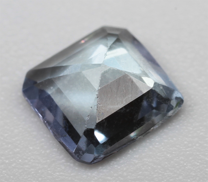 Полихромный цоизит 0,47 карата