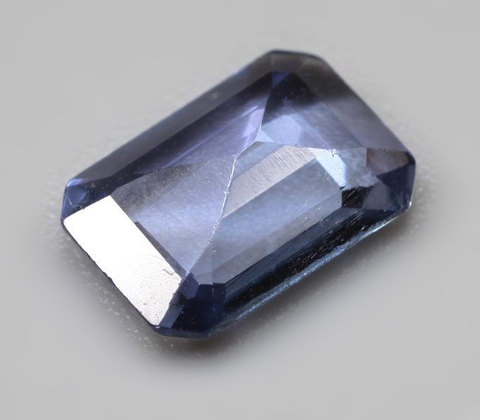 Полихромный цоизит 0,79 карата