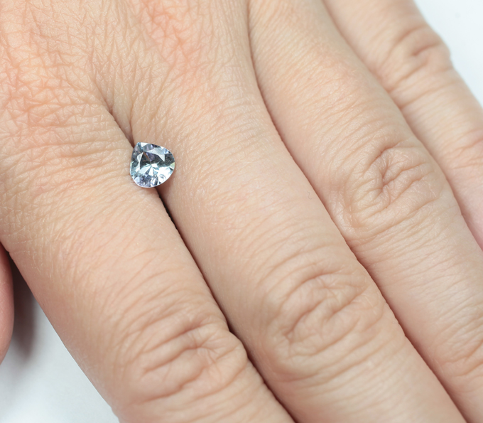 Полихромный цоизит 0,82 карата