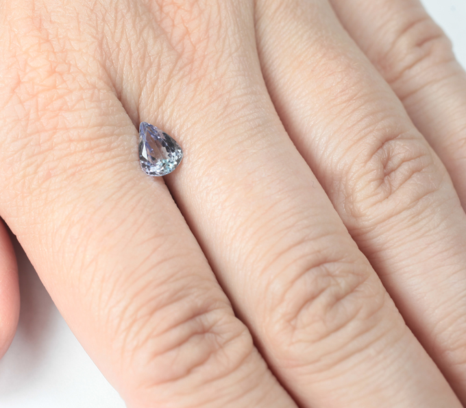 Полихромный цоизит 1,06 карата