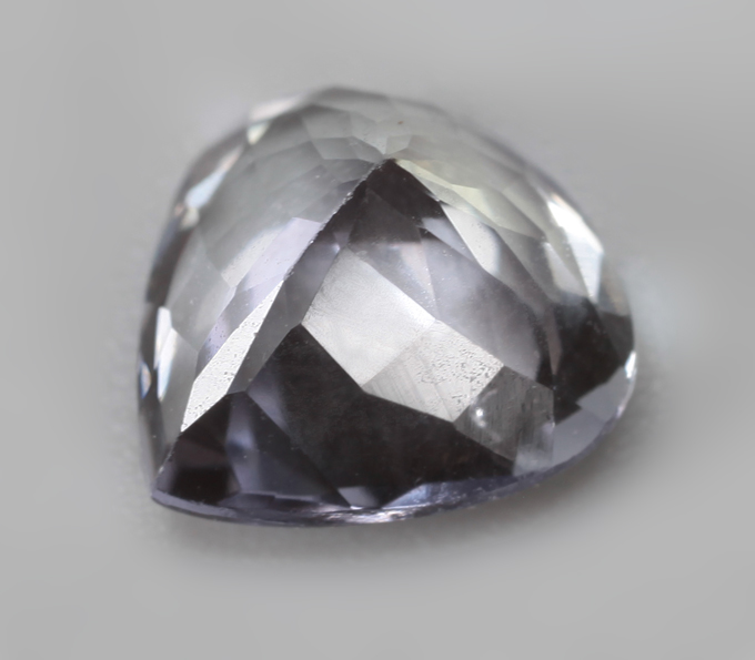 Полихромный цоизит 1,23 карата