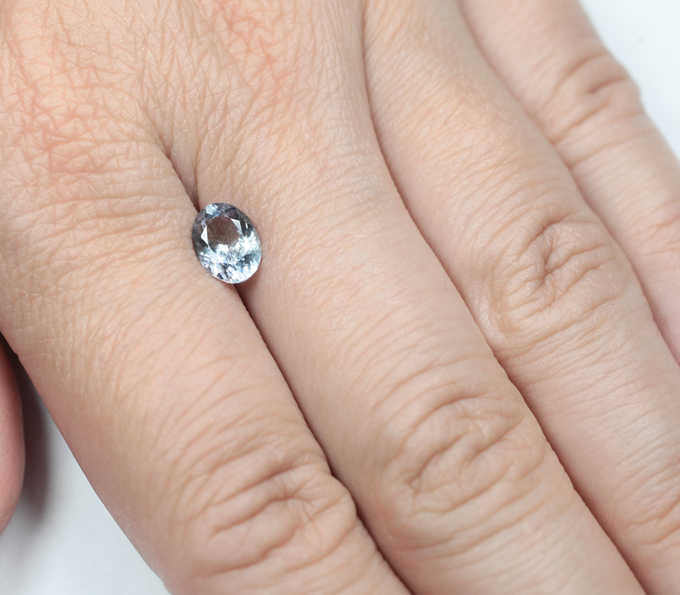 Полихромный цоизит 1,38 карата