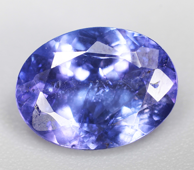 Насыщенный танзанит 1,15 карата