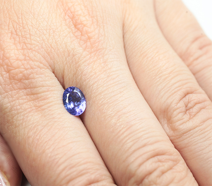 Насыщенный танзанит 1,15 карата