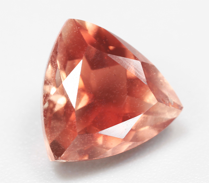 Редкая огранка! Орегонский солнечный камень 1,56 карата