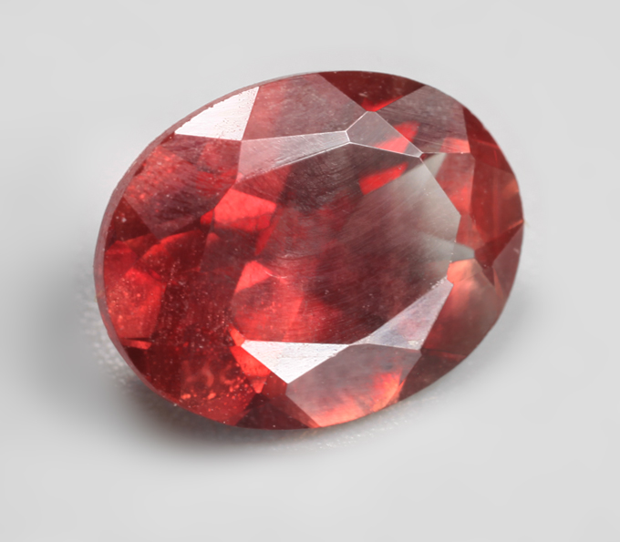 Орегонский солнечный камень 1,77 карата