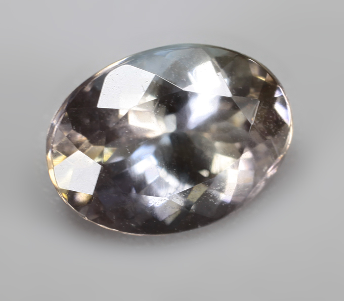 Полихромный цоизит 1,33 карата