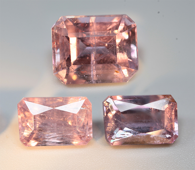 Редкий набор из 3 зултанитов 8.46 карата