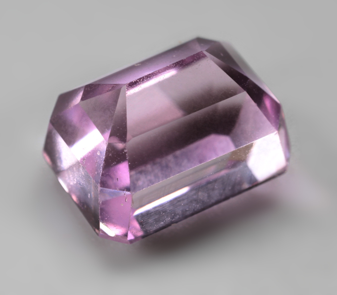 Кунцит высокой чистоты 5,29 карата