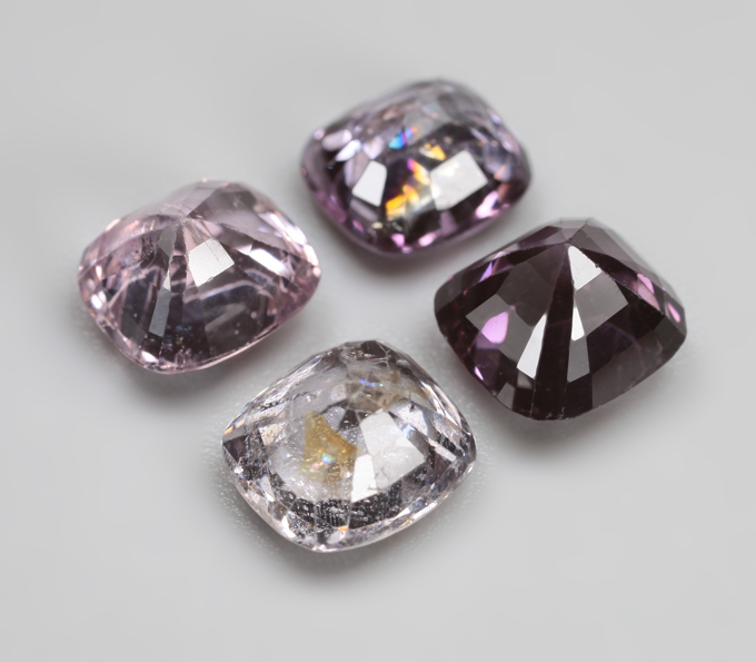 Набор из 4 шпинелей 5,85 карата