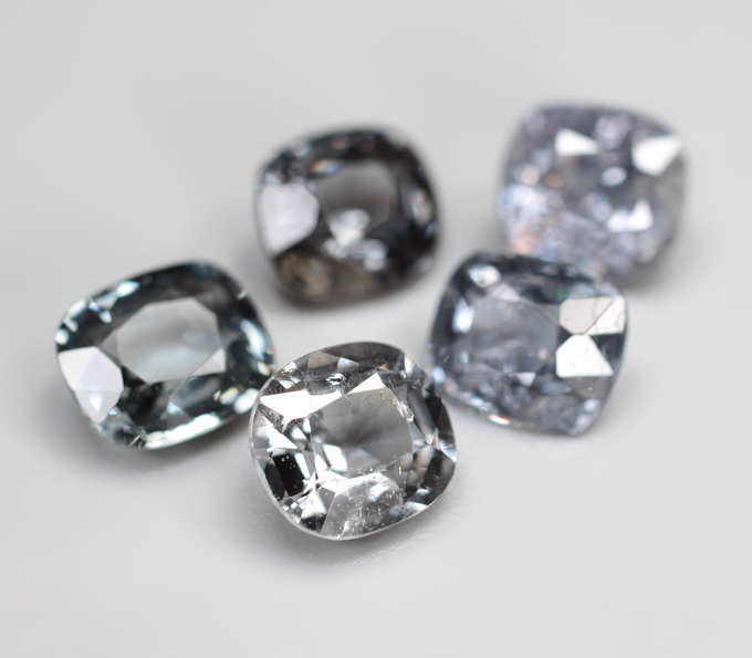 Набор из 5 шпинелей 3,65 карата