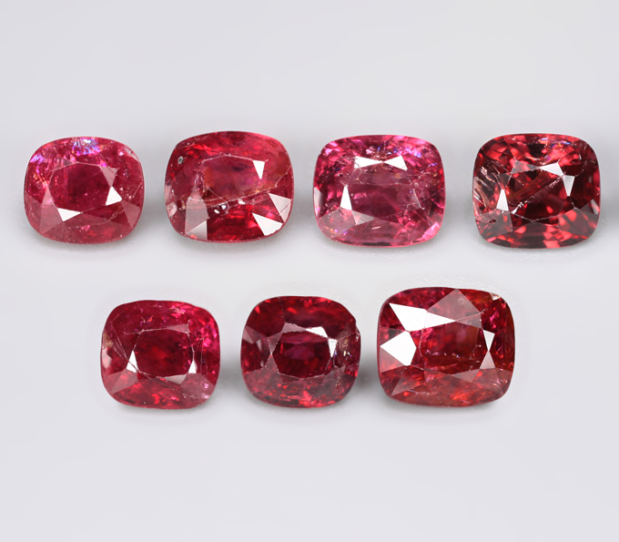 Набор из 7 шпинелей 5,59 карата