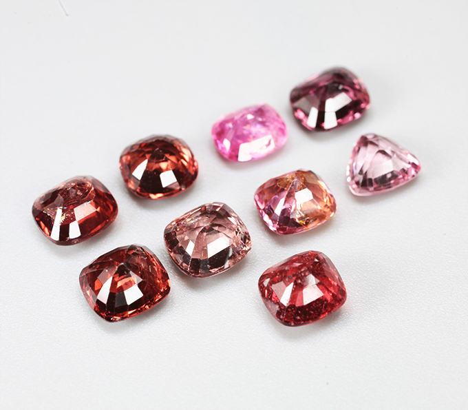 Крупный набор из 9 шпинелей 7,99 карата