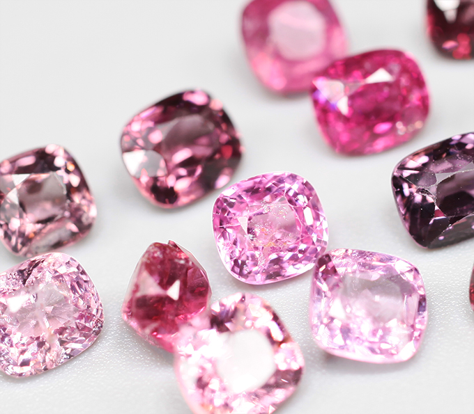 Крупный набор из 12 шпинелей 7,87 карата