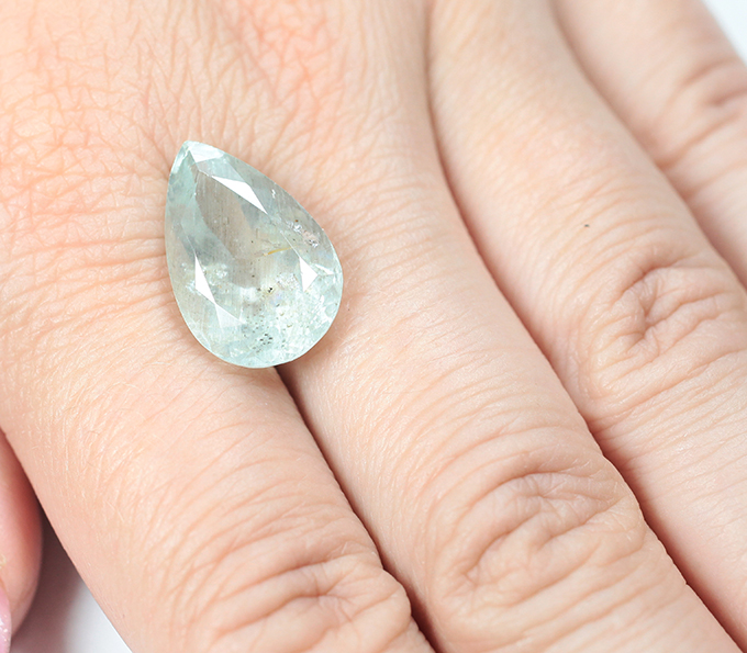 Голубовато-зеленый берилл 10,46 карата