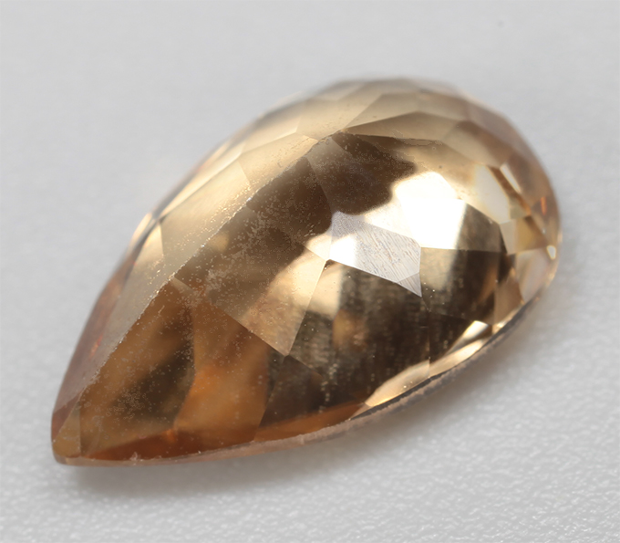 Желтый циркон 3,39 карата