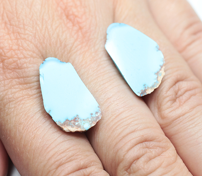 Крупная пара казахстанской бирюзы 17,06 карата