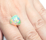 Крупный кристаллический опал 6 карат