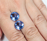 Крупная пара флюоритов со сменой цвета 11,64 карата