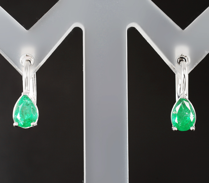 Серьги с изумрудами 0,85 карата