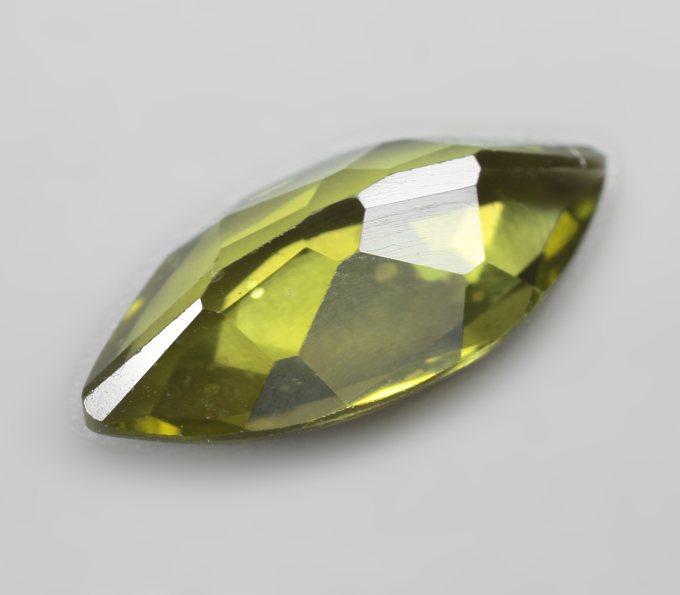Перидот 1,91 карата