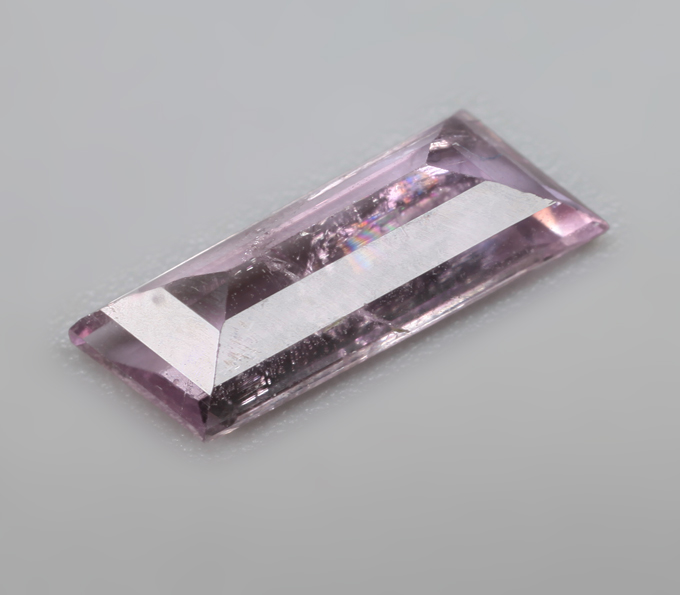 Зултанит эффектной огранки 1,11 карата