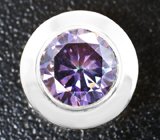 Кулон с сиренево-розовым муассанитом