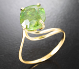 Кольцо с желтовато-зеленым сфеном 5,05 карата