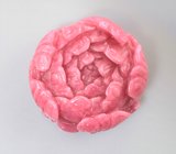 Редкий крупный резной родонит 43,61 карата