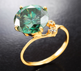 Кольцо с муассанитом 5,35 карата и лейкосапфирами