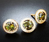 Комплект со сфенами высокой дисперсии 4,12 карата и муассанитами