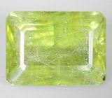 Крупный перидот 12,16 карата