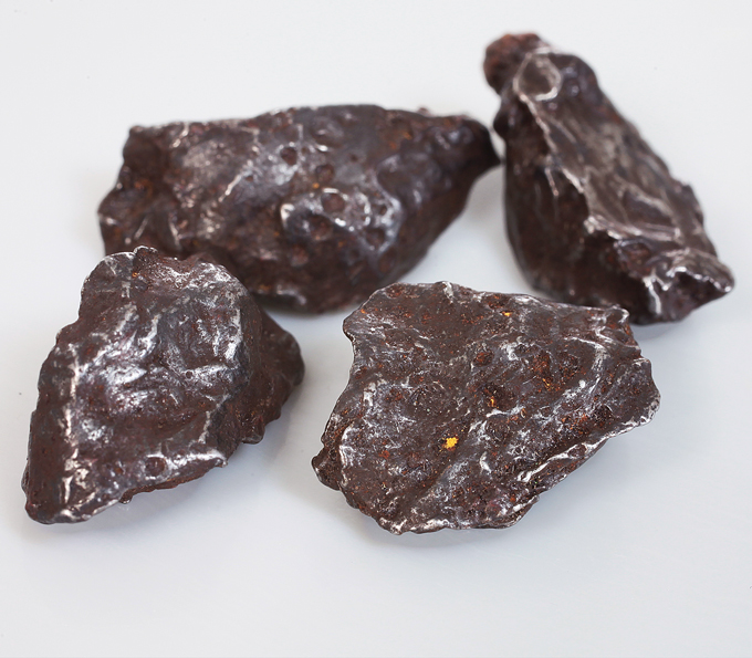 Набор из 4 осколков метеорита Кампо-дель-Сьело 80,34 карата