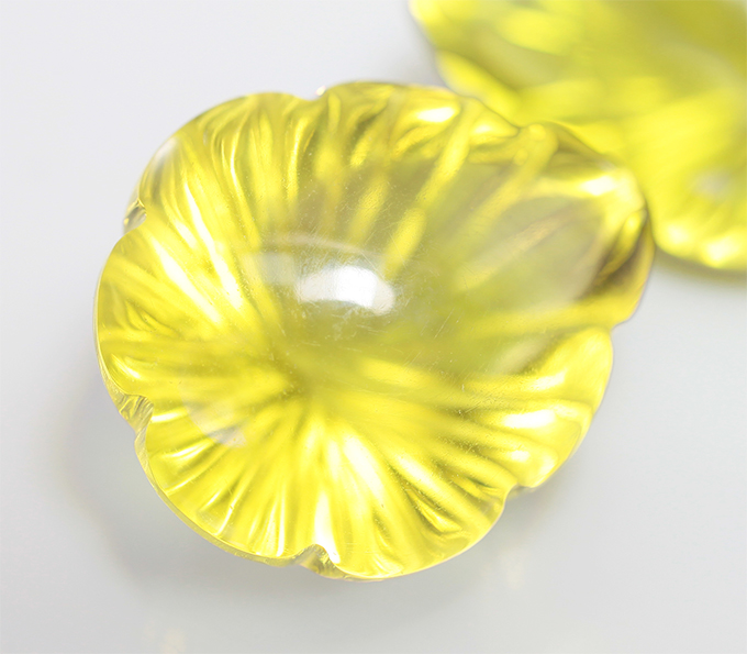 Пара лимонных цитринов лазерной огранки 26,6 карата