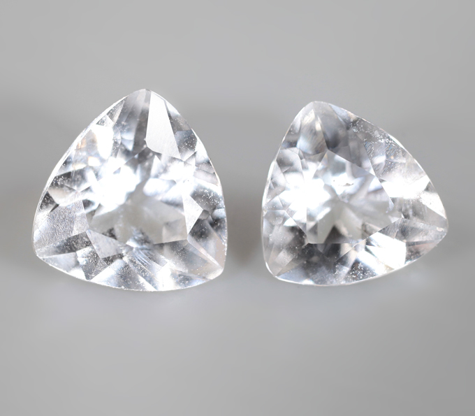 Серьги с фенакитами 1,95 карата