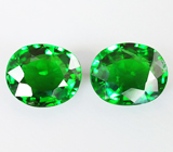 Серьги с цаворитами 0,98 карата