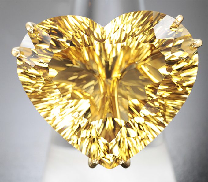 Кольцо с чистейшим цитрином лазерной огранки 48,75 карата