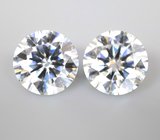 Крупная пара бесцветных муассанитов 3,62 карата