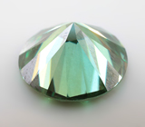 Крупный голубовато-зеленый муассанит 5,99 карата