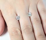 Пара чистейших бесцветных цирконов 3,06 карата