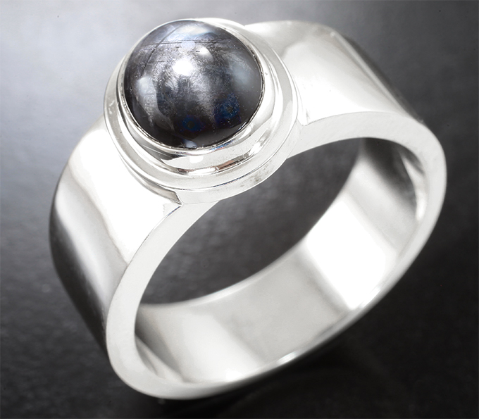 Кольцо cо звездчатым сапфиром 5,64 карата